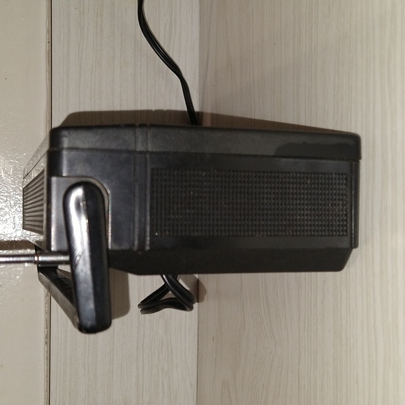 Vintage General Electric GE Portable AM/FM Radio 2-Way Power Model 7-2660D - Picture 4 of 5